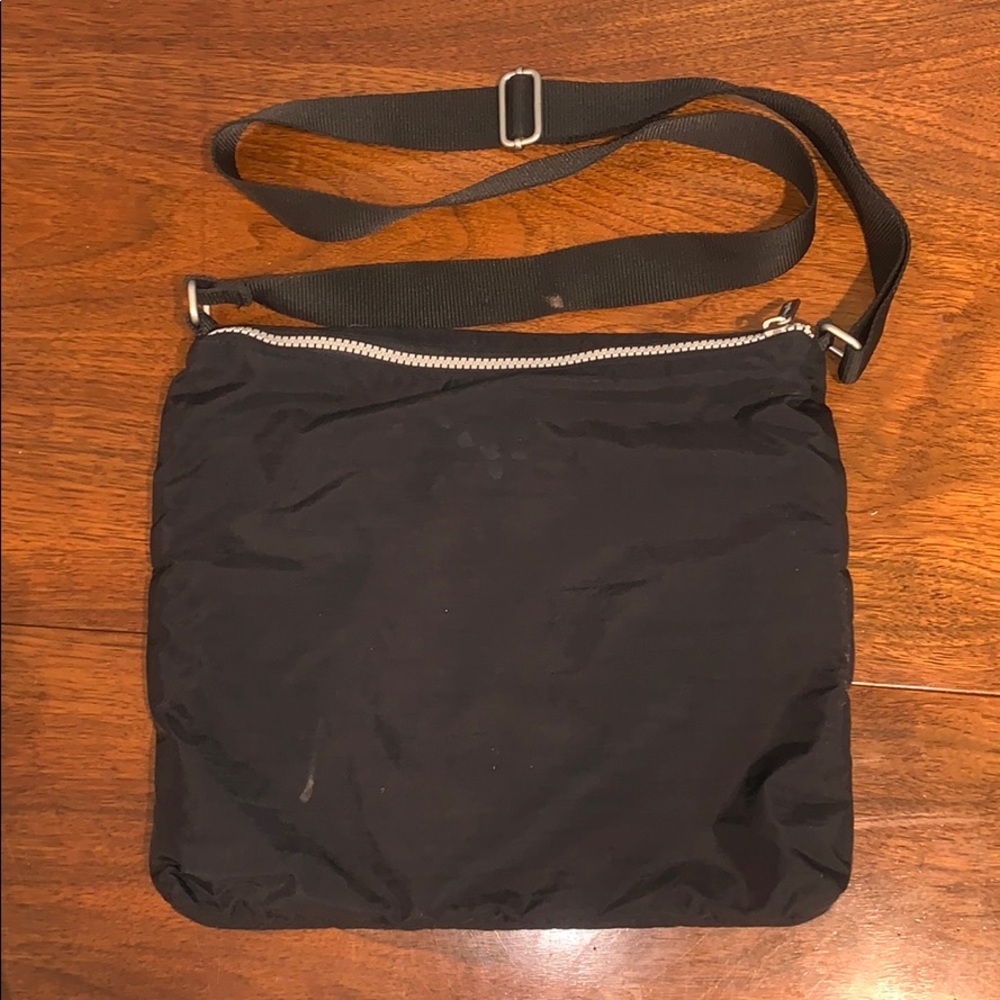 Baggallini Cross Body Bag - Picture 2 of 7
